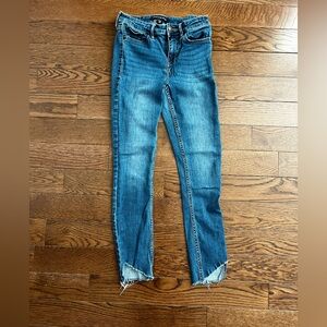 Calvin Klein Jeans Women's Cropped Stretchy Denim